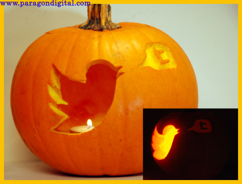 Twitter Bird Logo Carved in a Pumpkin by Paragon